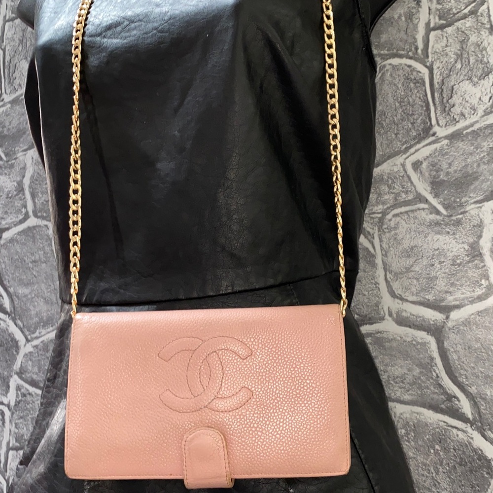 Authentic CHANEL Pink Caviar Timeless CC Purse Wallet - Picture 3 of 17
